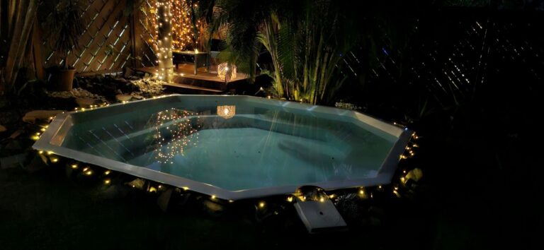 piscine nuit jardin romantique